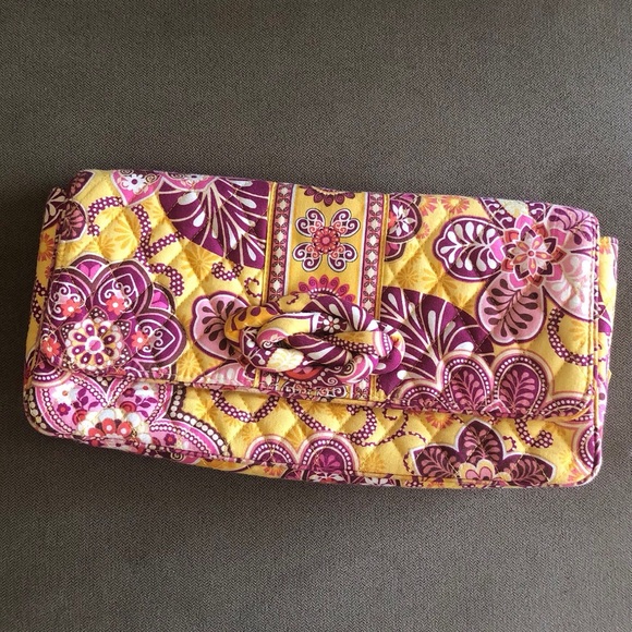 Vera Bradley 🌺 ‘Knot Just a Clutch’ Bag - Picture 2 of 12